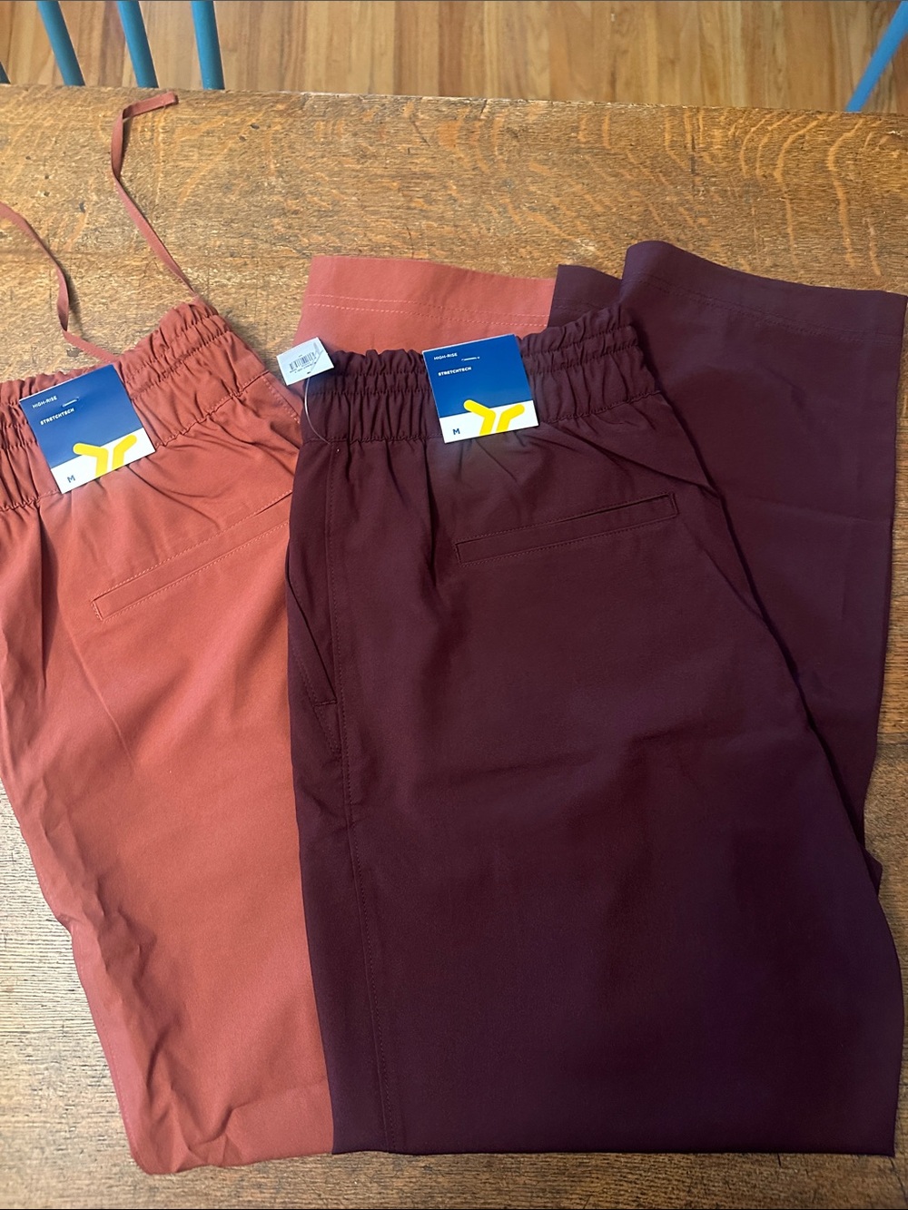 Women’s Old Navy M Stretchtech Ankle Pants - lot of Burgundy and Rust